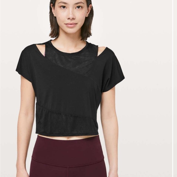 Lululemon Inhibitions Black Crop Tee Size 4 Athletic Shirt Cut out Top yoga - Picture 1 of 8